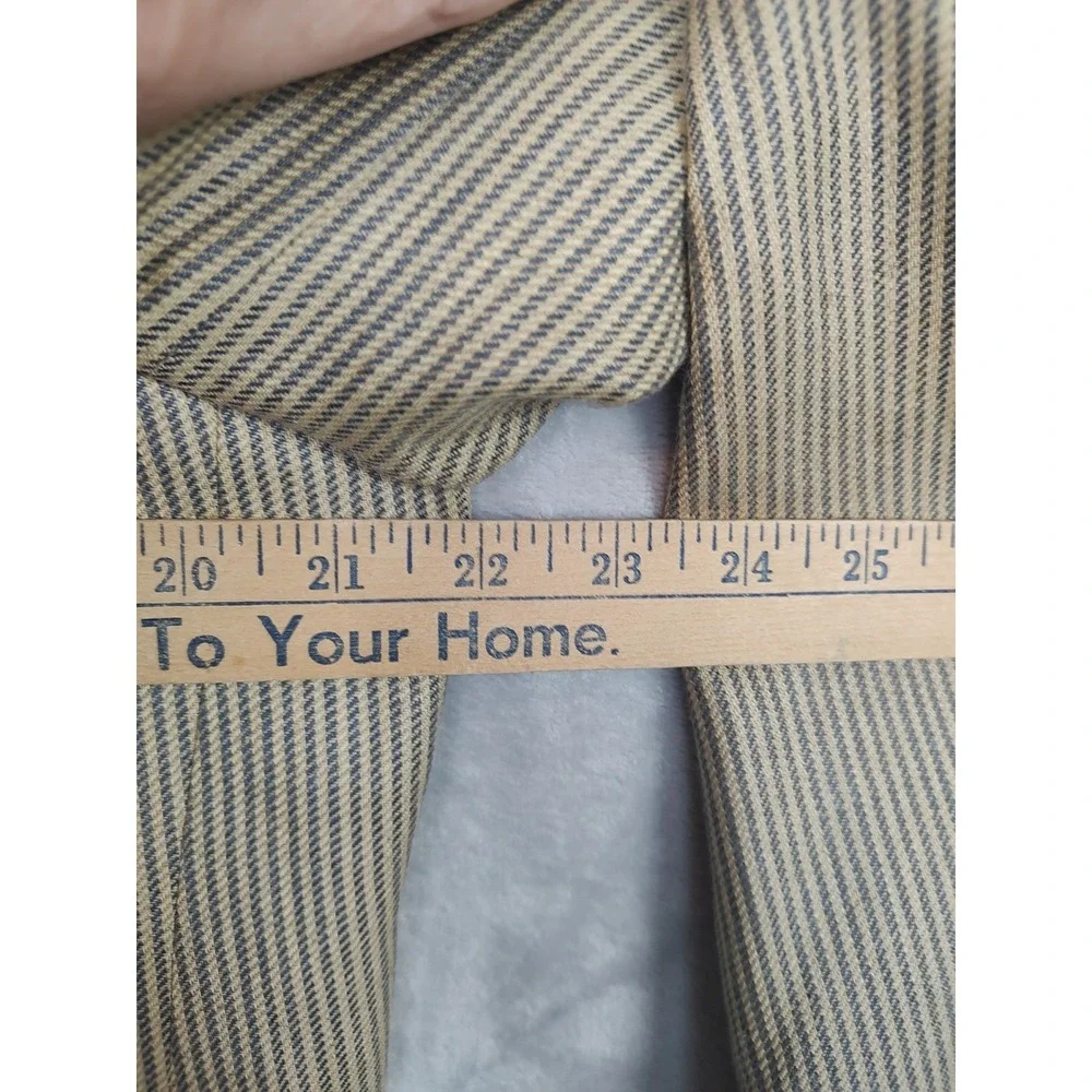 Gatsby blazer features
